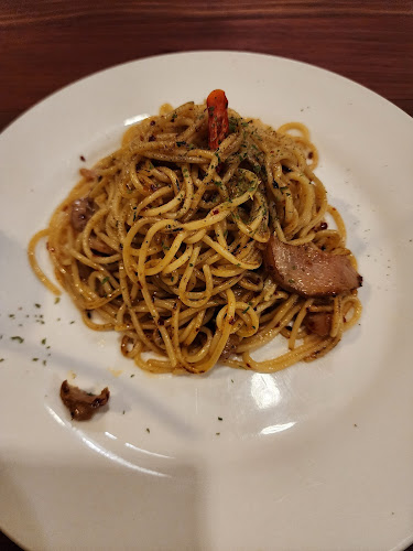 Opinii despre Buddies Cafe And Bar în Kampar - Gastronomi dan perhotelan