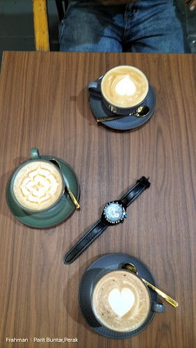 Opinii despre Mocha Cafe în Parit Buntar - Gastronomi dan perhotelan