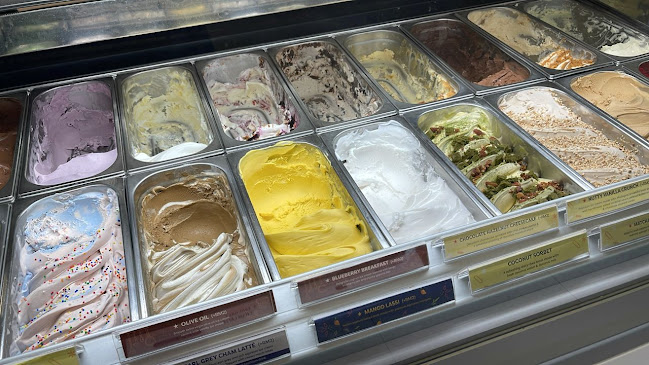 Inside Scoop AEON Mall Bukit Indah - Johor Bahru