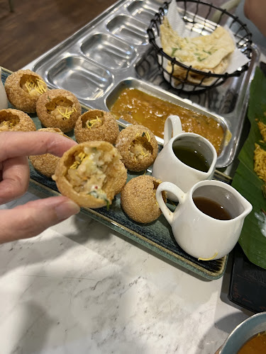 Opinii despre Oh Yeah Banana Leaf Brickfields în Kuala Lumpur - Gastronomi dan perhotelan