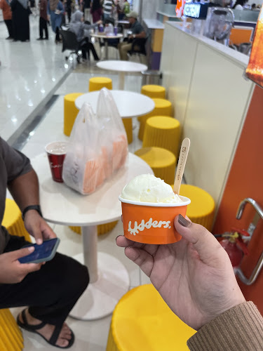 Udders Ice Cream AEON Mall Seri Manjung - Gastronomi dan perhotelan