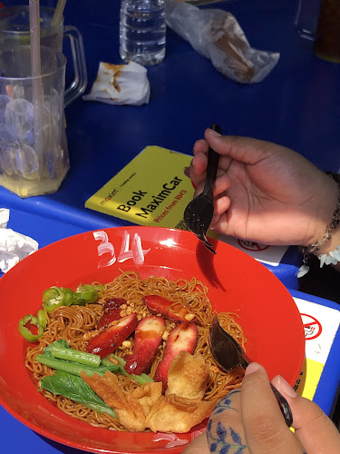 Medan selera seksyen 2, Seksyen 2, 40000 Shah Alam, Selangor