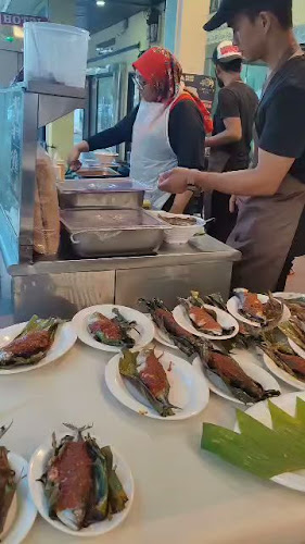 Opinii despre Captain's Cafe în Kuantan - Gastronomi dan perhotelan