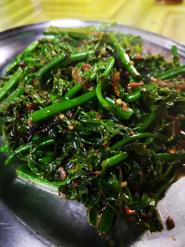 Comentarii opinii despre Restoran Chat Sook 冷气七叔玲珑饭店