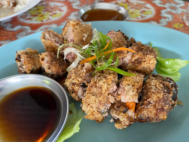 Restoran Chat Sook 冷气七叔玲珑饭店