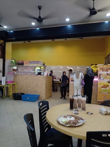 Comentarii opinii despre Ayam Gepuk Pak Raden HQ