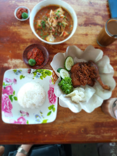 Ayam Rico Cafe - Gastronomi dan perhotelan