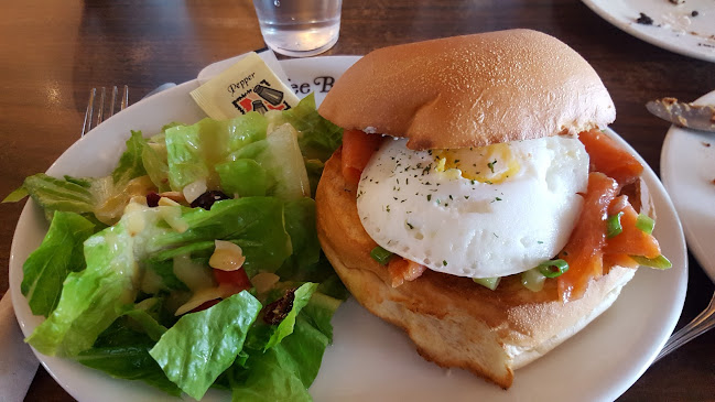 The Coffee Bean & Tea Leaf