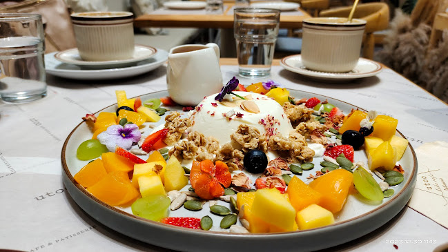 Comentarii opinii despre Utoo Boho Cafe & Patisserie