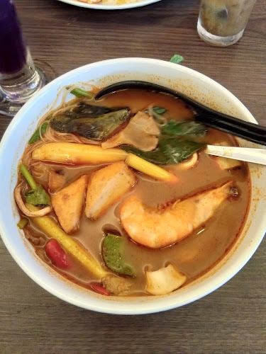 Sitiawan Strawberry Kafe