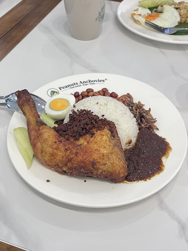 Comentarii opinii despre Peanuts Anchovies @ Waterfront Kuching