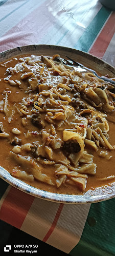Speed Char Kuey Teow • Waq Pizza