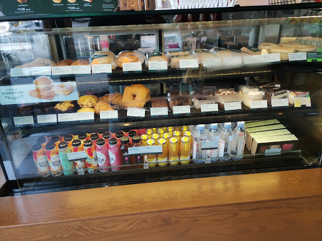 Starbucks Mall of Medini - Gastronomi dan perhotelan