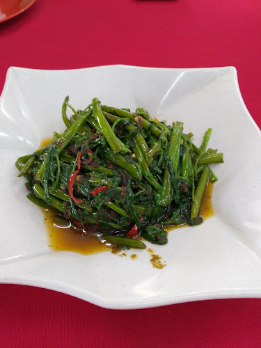 Ninety Nine Seafood Restaurant - Gastronomi dan perhotelan