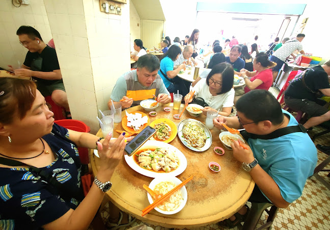 Restoran Cowan Street Ayam Tauge & Koitiau - Gastronomi dan perhotelan