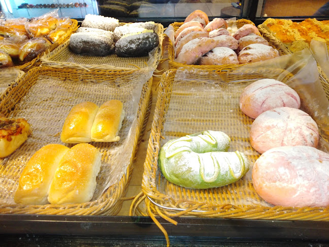 Comentarii opinii despre Moonlight Cake House (KSL)