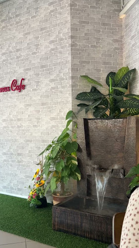 Asian Aromas Cafe - Gastronomi dan perhotelan