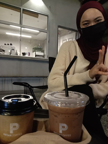 PETAK COFFEE - Gastronomi dan perhotelan