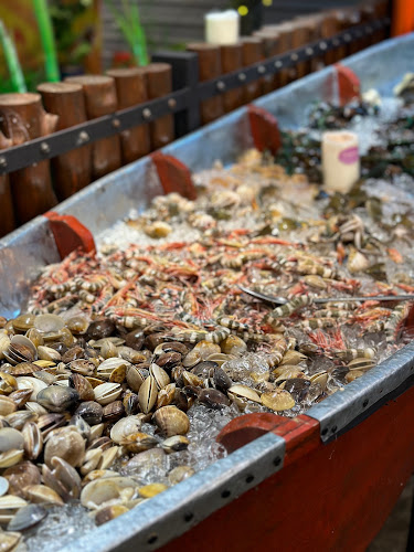 Ann Steamboat & Grill House