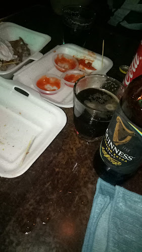 Hangout Bistro - Gastronomi dan perhotelan