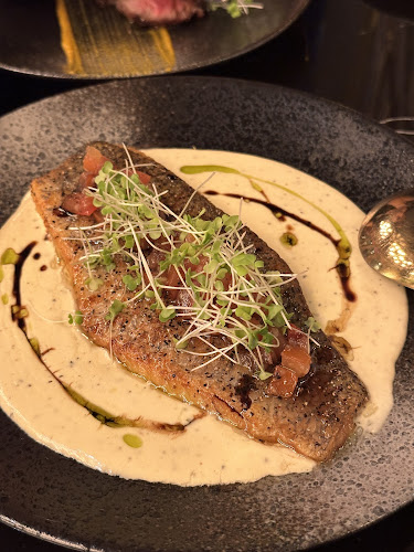 OROS Gastrobar - Gastronomi dan perhotelan