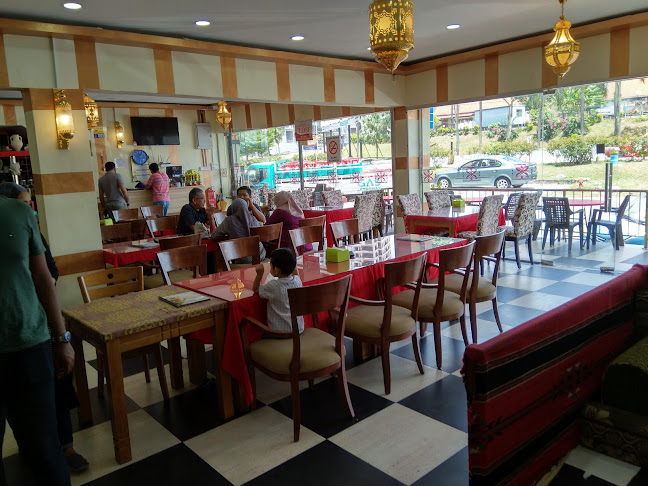 Restoran Star Hadramout - Gastronomi dan perhotelan