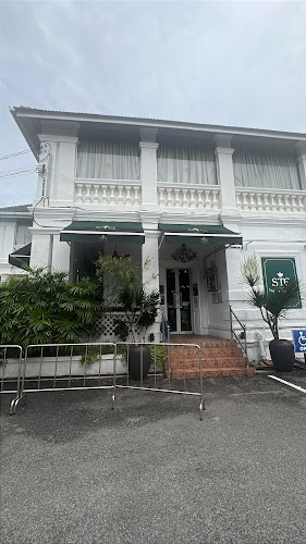 STG Tea House Cafe - Gastronomi dan perhotelan