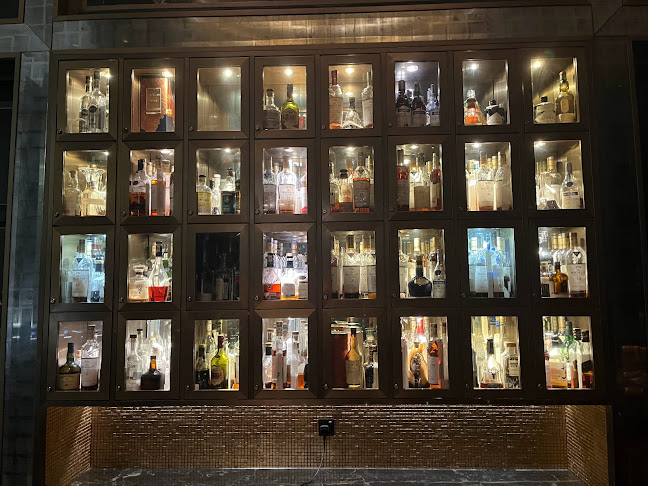 Astor Bar - Gastronomi dan perhotelan