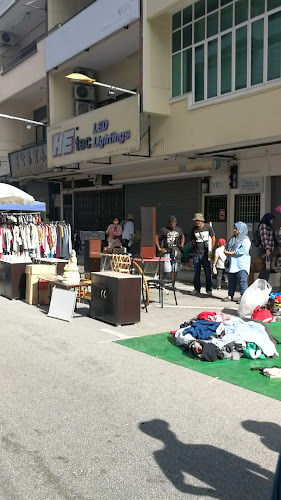 Sunday morning market