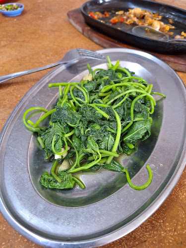 Opinii despre Restoran Tian Wai Tian 天外天海鲜餐室 în Kuala Selangor - Gastronomi dan perhotelan