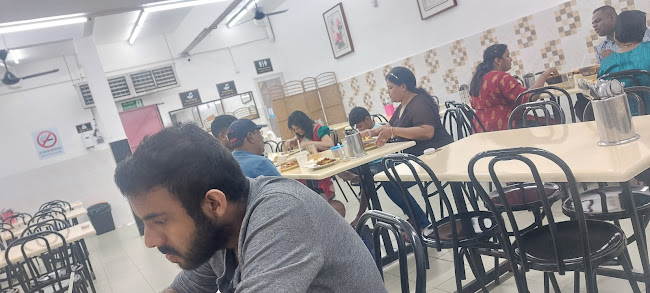 Restoran Sri Kumuthavalli - Gastronomi dan perhotelan