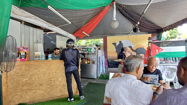 Gerai Nasi Arab Palestine - Gastronomi dan perhotelan