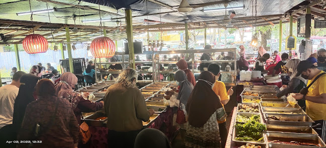 Restoran Adily - Gastronomi dan perhotelan