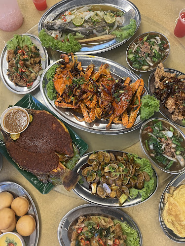 Kelip-Kelip Ikan Bakar Kuala Selangor - Gastronomi dan perhotelan