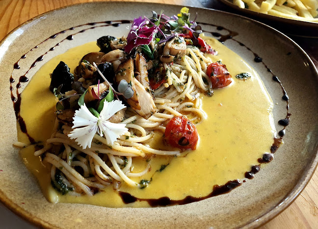 Branta&Geese Restaurant - Gastronomi dan perhotelan