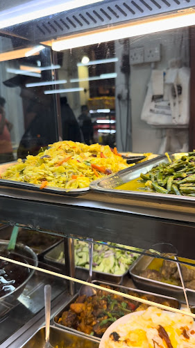 Comentarii opinii despre Liga Maju Nasi Dalca Ayam Negro