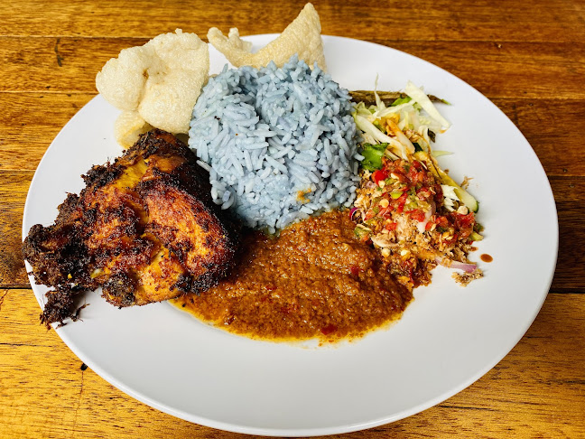 Gerai Mack & Family - Gastronomi dan perhotelan