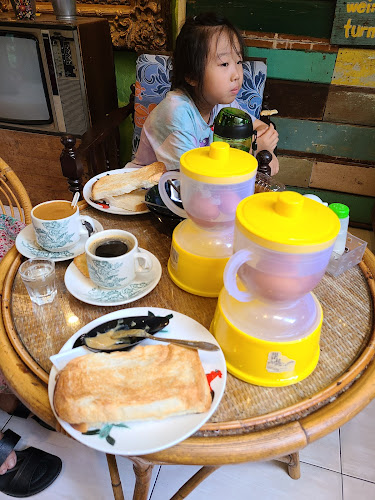 Calanthe Art Cafe - Gastronomi dan perhotelan