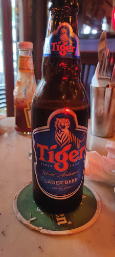 Junk Cafe - Gastronomi dan perhotelan