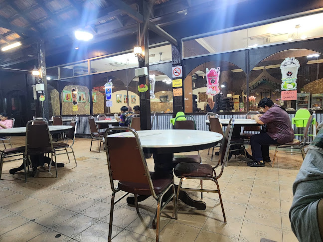 Doll Tomyam Taman Delima - Gastronomi dan perhotelan