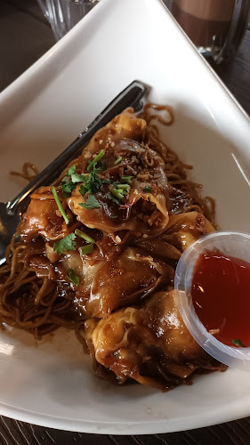 Opinii despre Rafie Cafe, Sibu în Sibu - Gastronomi dan perhotelan