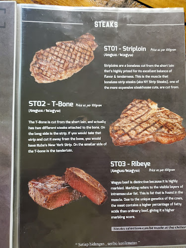 Kedai Makan Lot 5565, Jalan Pantai Sura, Kampung Sura Atas, 23000 Kuala Dungun, Terengganu