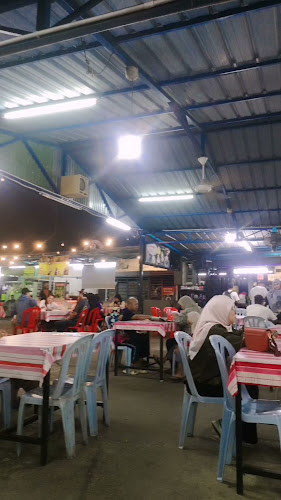 Opinii despre Medan Selera Taman Kosas în Ampang - Gastronomi dan perhotelan