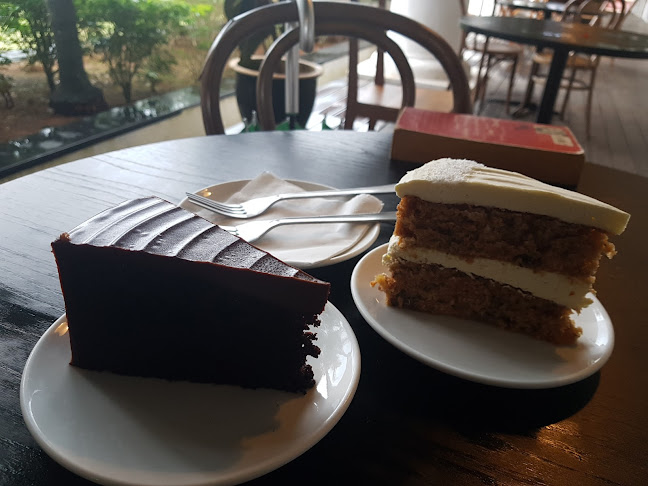 Opinii despre COMMONS by Food Journal Group în Kuching - Gastronomi dan perhotelan