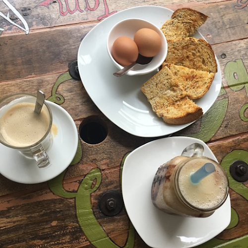 Comentarii opinii despre Indah Cafe. Event Space Rental. Trips. Cooking Class (Halal)