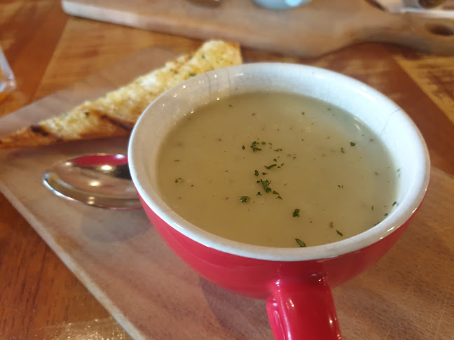 Frisky Goat Bakery Cafe - Gastronomi dan perhotelan