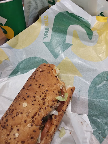 Subway - Gastronomi dan perhotelan