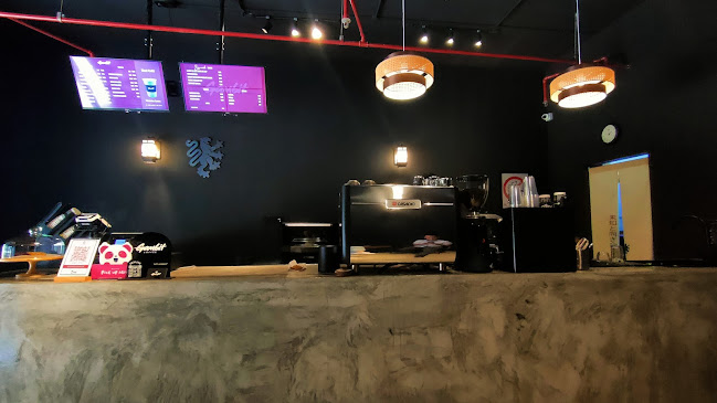 Comentarii opinii despre Gambit Coffee 3 Two Square