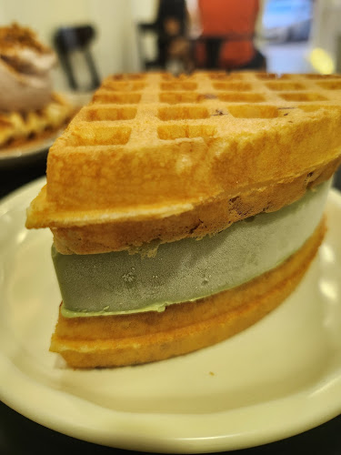 Opinii despre Mr Waffle Damansara Uptown în Petaling Jaya - Gastronomi dan perhotelan