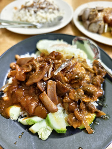 Kedai Kopi Taman Eng Ann 興利茶冰室